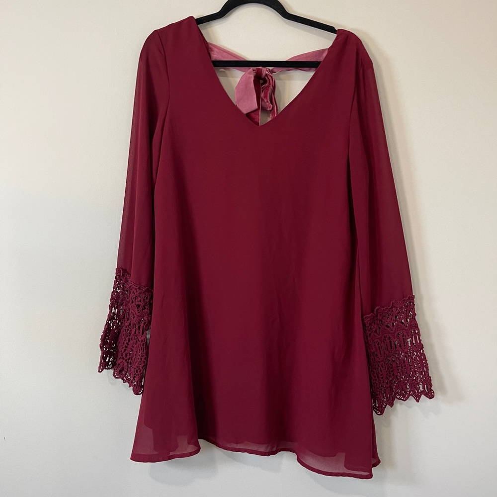 Umgee Womens Dress Size Medium Burgundy Boho Crochet Lace Velvet Tie Mini